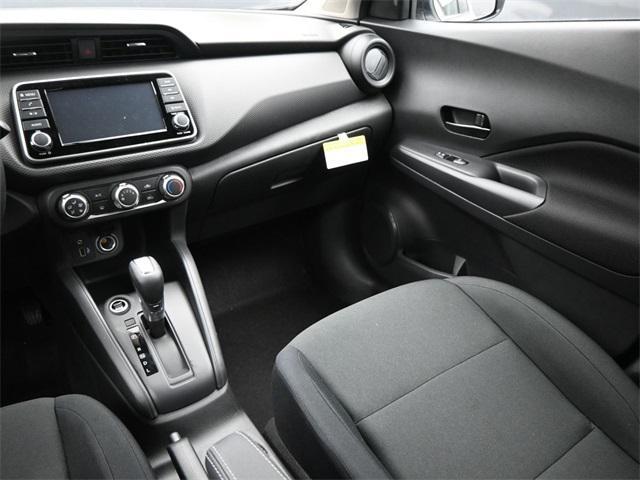 new 2025 Nissan Kicks car, priced at $21,949