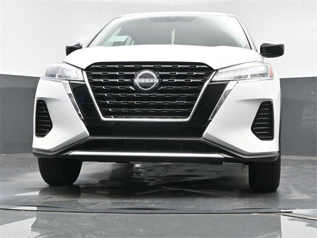 new 2025 Nissan Kicks car, priced at $21,949