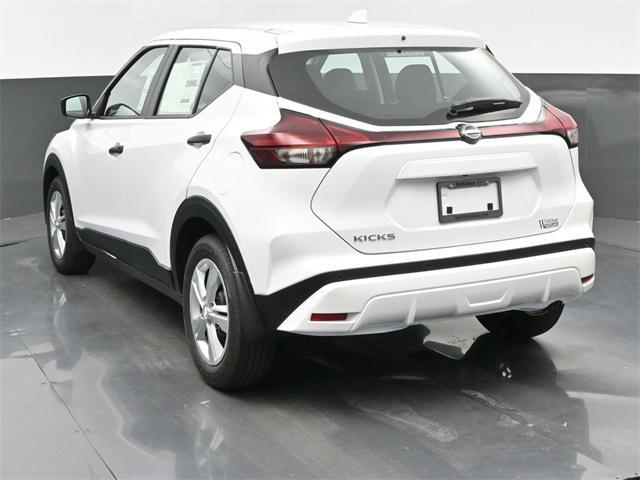 new 2025 Nissan Kicks car, priced at $21,949