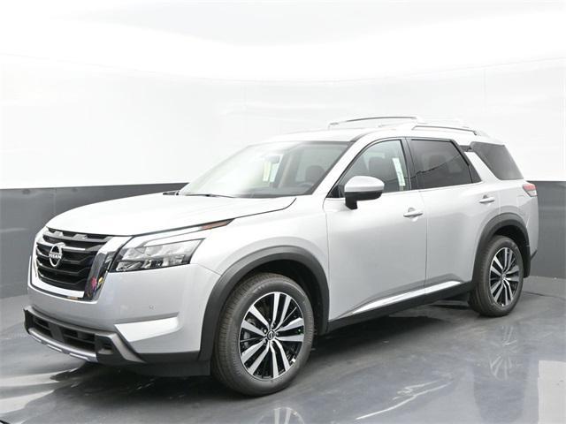 new 2025 Nissan Pathfinder car, priced at $49,375