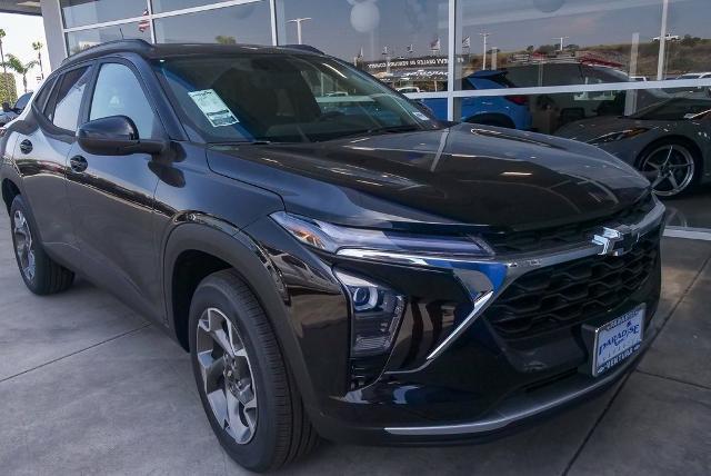new 2025 Chevrolet Trax car, priced at $26,870