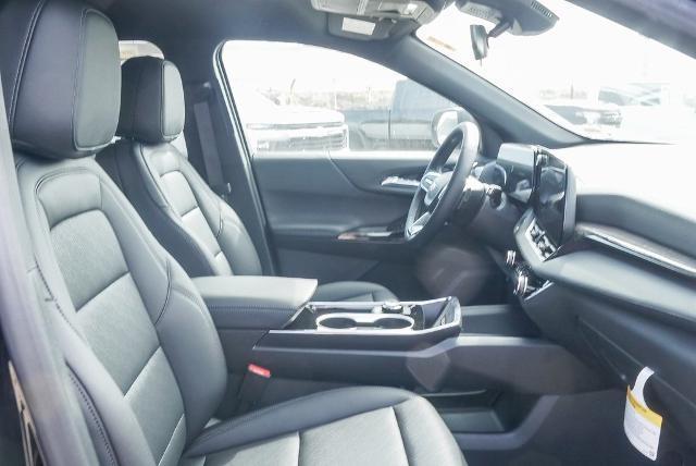 new 2026 Chevrolet Equinox car, priced at $32,635