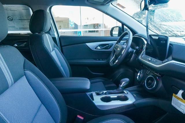 new 2025 Chevrolet Blazer car, priced at $39,309