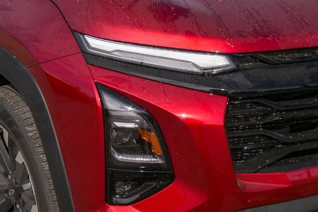 new 2025 Chevrolet Equinox car, priced at $38,020