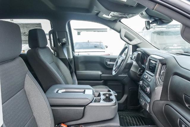 new 2025 Chevrolet Silverado 1500 car, priced at $43,140