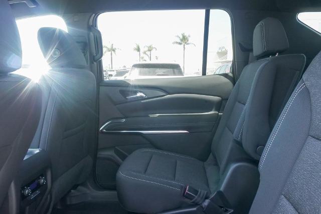 new 2025 Chevrolet Traverse car, priced at $43,170