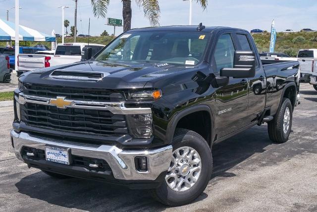 new 2024 Chevrolet Silverado 2500 car, priced at $57,370