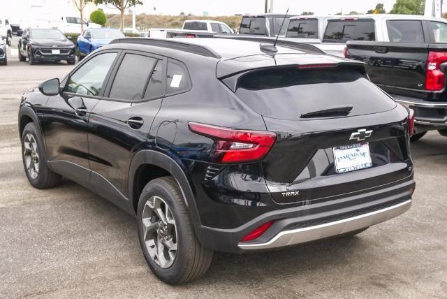 new 2025 Chevrolet Trax car, priced at $26,029