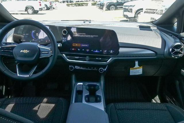 new 2025 Chevrolet Equinox EV car, priced at $39,015
