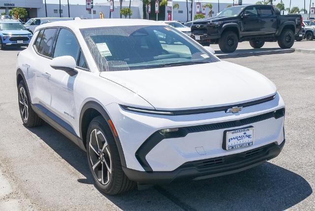 new 2025 Chevrolet Equinox EV car, priced at $39,015