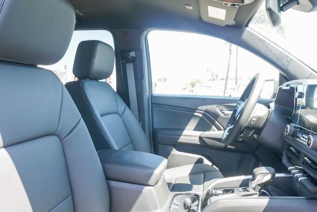 new 2026 Chevrolet Colorado car, priced at $43,560