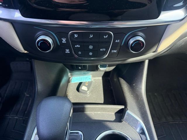 used 2023 Chevrolet Traverse car, priced at $27,981