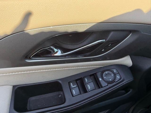used 2023 Chevrolet Traverse car, priced at $27,981