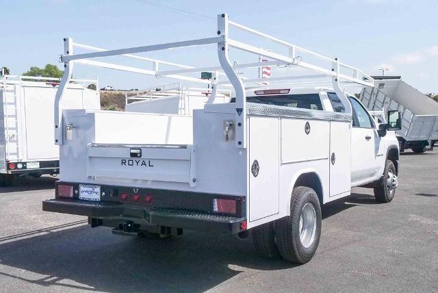 new 2025 Chevrolet Silverado 3500 car, priced at $61,133