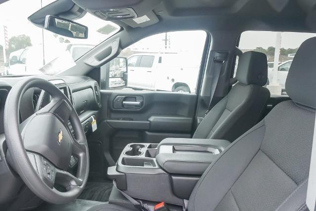 new 2025 Chevrolet Silverado 3500 car, priced at $62,318