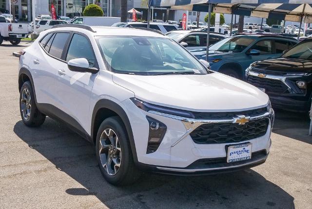 new 2025 Chevrolet Trax car, priced at $25,234