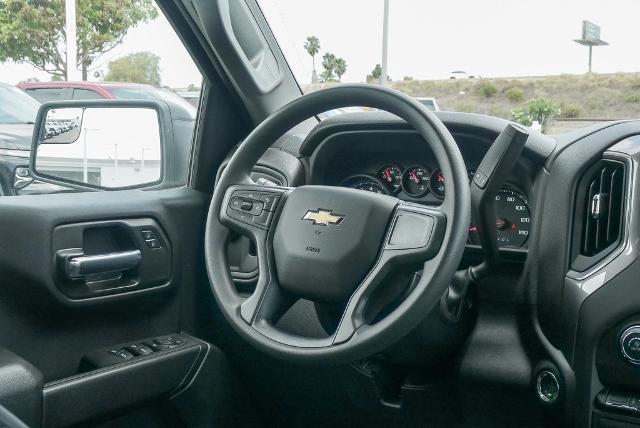 new 2025 Chevrolet Silverado 1500 car, priced at $43,140