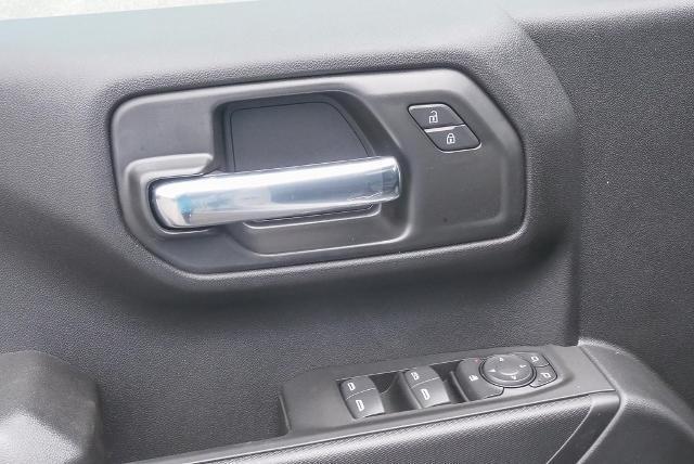new 2025 Chevrolet Silverado 1500 car, priced at $43,140