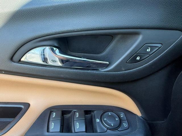 used 2018 Chevrolet Equinox car, priced at $18,581