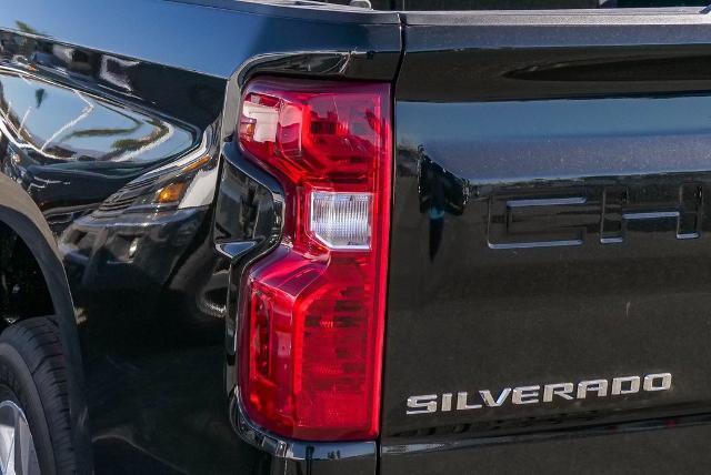 new 2025 Chevrolet Silverado 1500 car, priced at $40,614