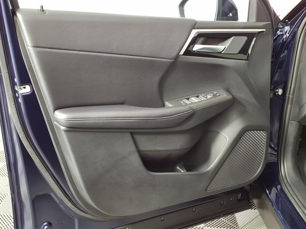 new 2025 Mitsubishi Outlander PHEV car, priced at $38,297