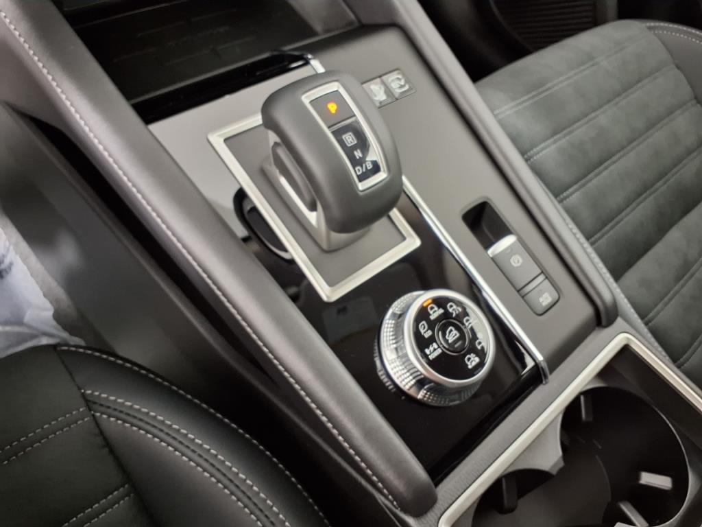 new 2025 Mitsubishi Outlander PHEV car, priced at $38,297