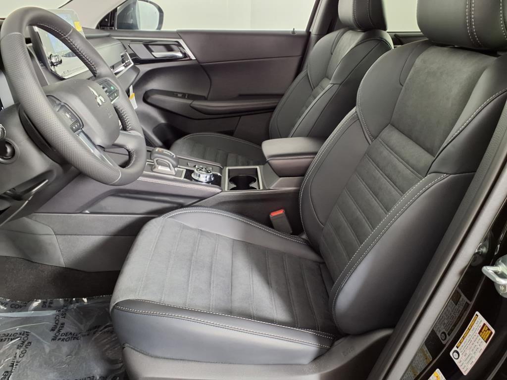 new 2025 Mitsubishi Outlander PHEV car, priced at $38,936