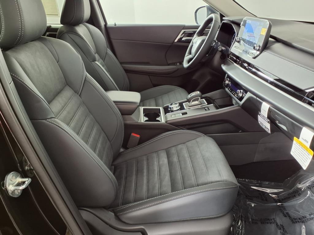 new 2025 Mitsubishi Outlander PHEV car, priced at $38,936