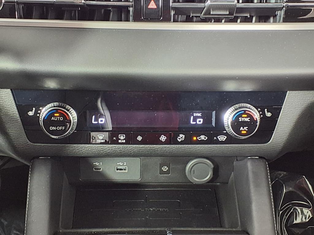 new 2025 Mitsubishi Outlander PHEV car, priced at $38,936