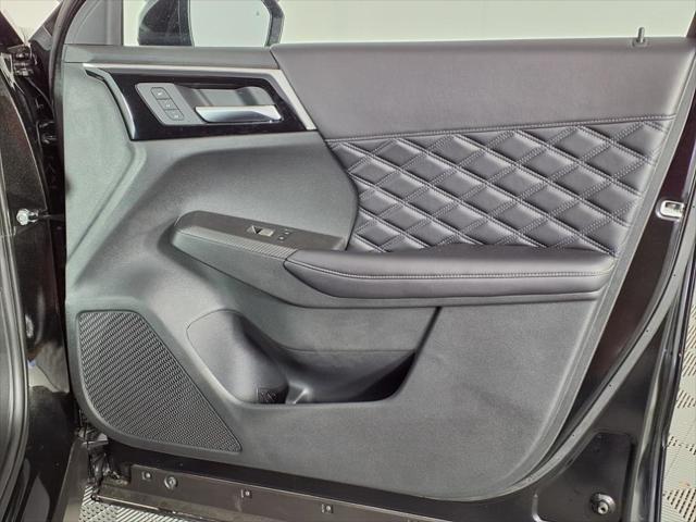 new 2025 Mitsubishi Outlander PHEV car, priced at $47,514