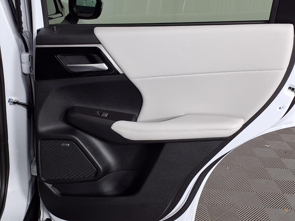 new 2025 Mitsubishi Outlander car, priced at $33,235