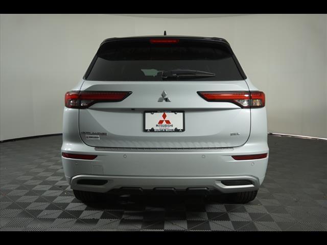 new 2024 Mitsubishi Outlander car, priced at $35,940