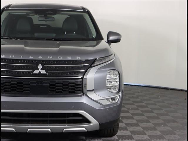 new 2024 Mitsubishi Outlander car, priced at $28,010