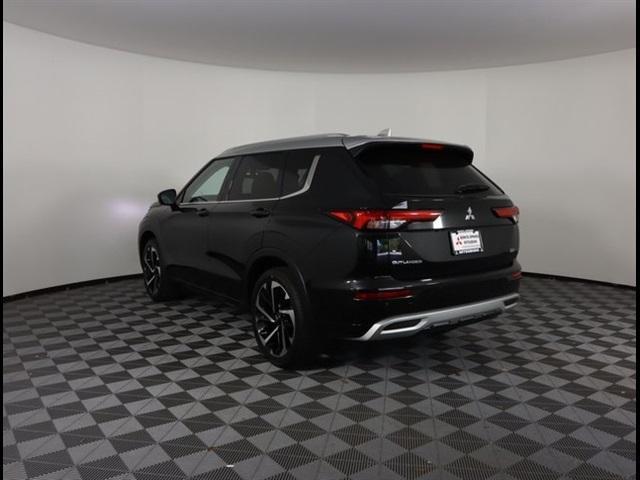 new 2024 Mitsubishi Outlander car, priced at $35,270