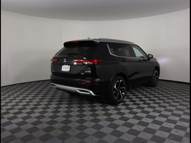 new 2024 Mitsubishi Outlander car, priced at $35,270