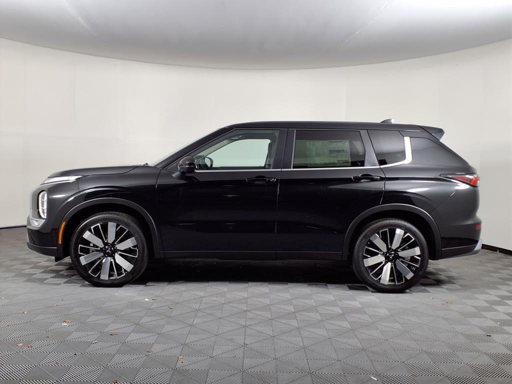 new 2025 Mitsubishi Outlander car, priced at $33,800