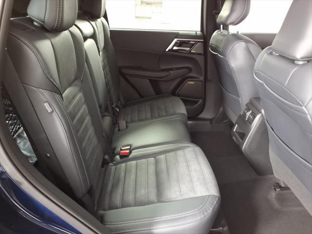 new 2025 Mitsubishi Outlander car, priced at $36,116