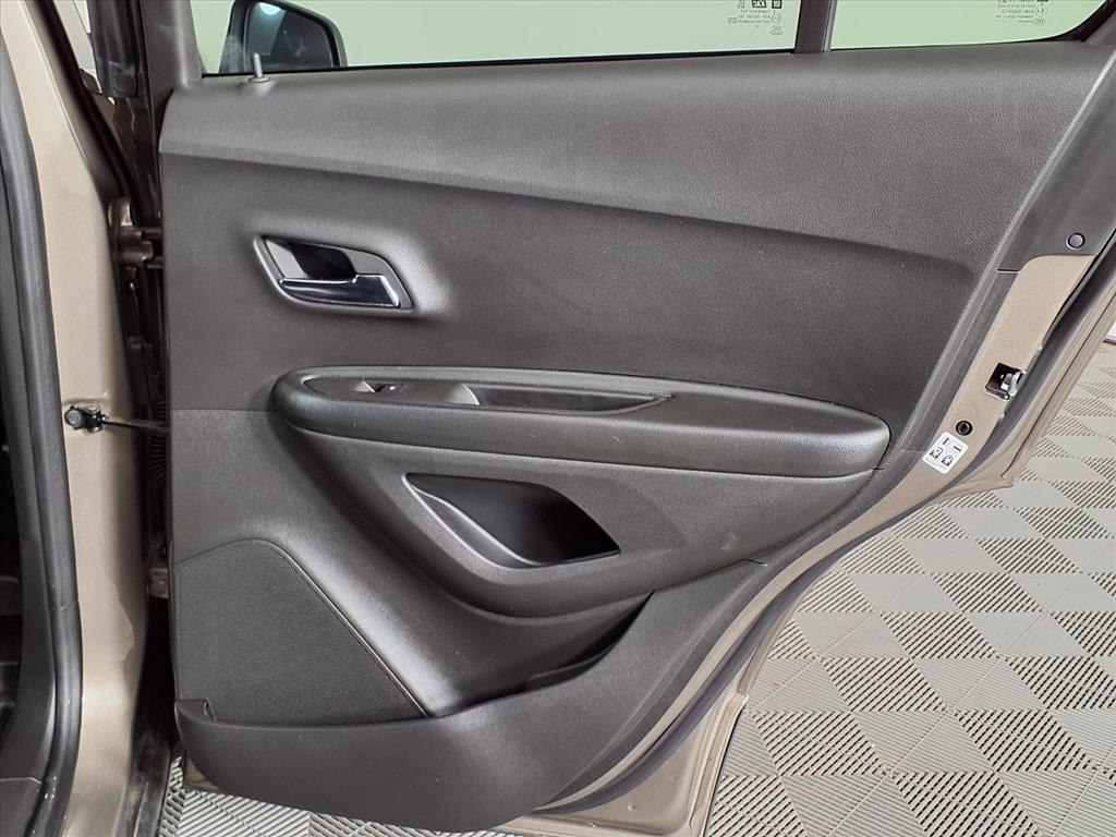 used 2022 Chevrolet Trax car, priced at $16,933