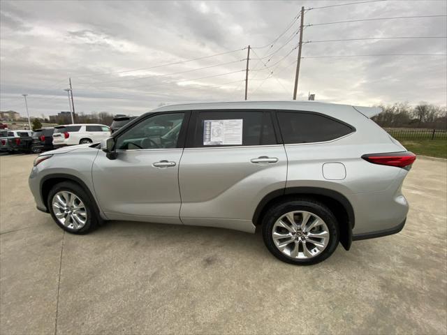 used 2021 Toyota Highlander car, priced at $34,888