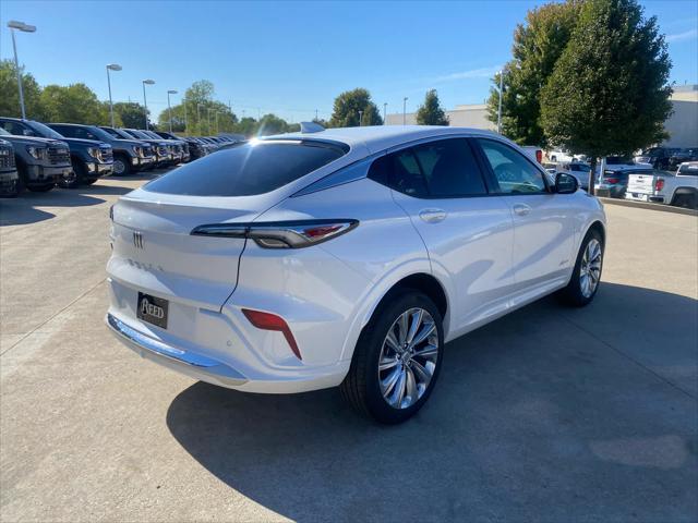 new 2025 Buick Envista car, priced at $30,645