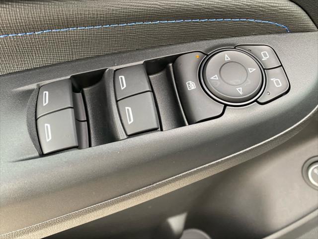 new 2025 Buick Envista car, priced at $25,685