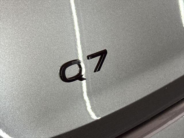 used 2025 Audi Q7 car, priced at $52,900