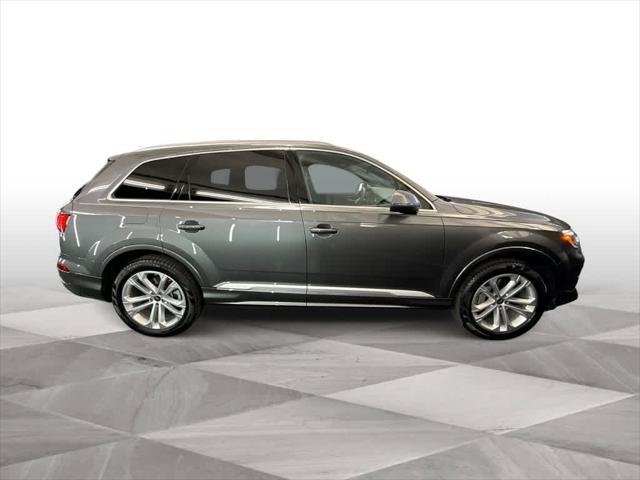 used 2025 Audi Q7 car, priced at $52,900