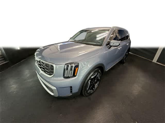 used 2023 Kia Telluride car, priced at $30,069