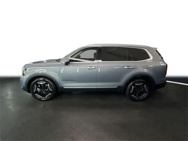 used 2023 Kia Telluride car, priced at $30,069