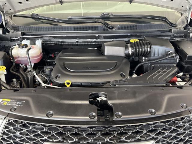 used 2022 Chrysler Pacifica car, priced at $27,499