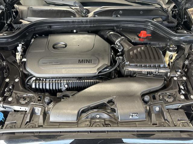 used 2024 MINI Hardtop car, priced at $22,133