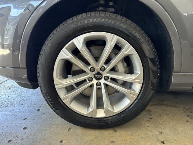 used 2025 Audi Q7 car, priced at $61,274