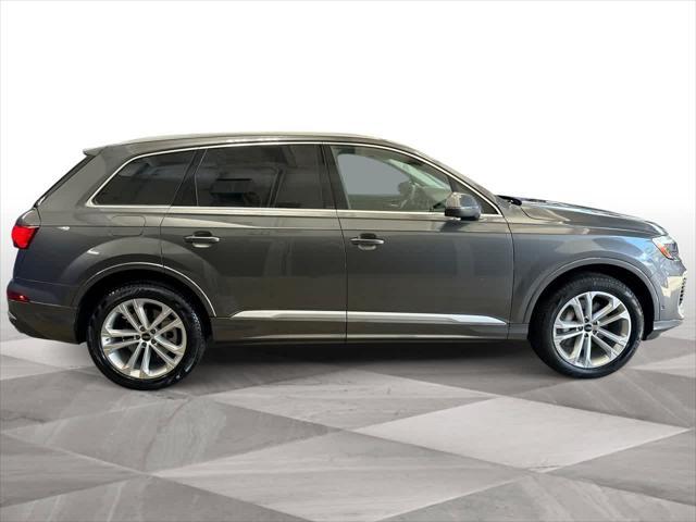 used 2025 Audi Q7 car, priced at $61,274