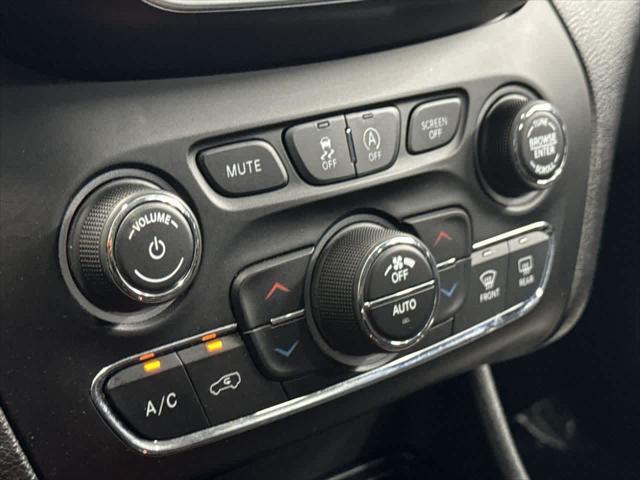 used 2021 Jeep Cherokee car, priced at $21,795
